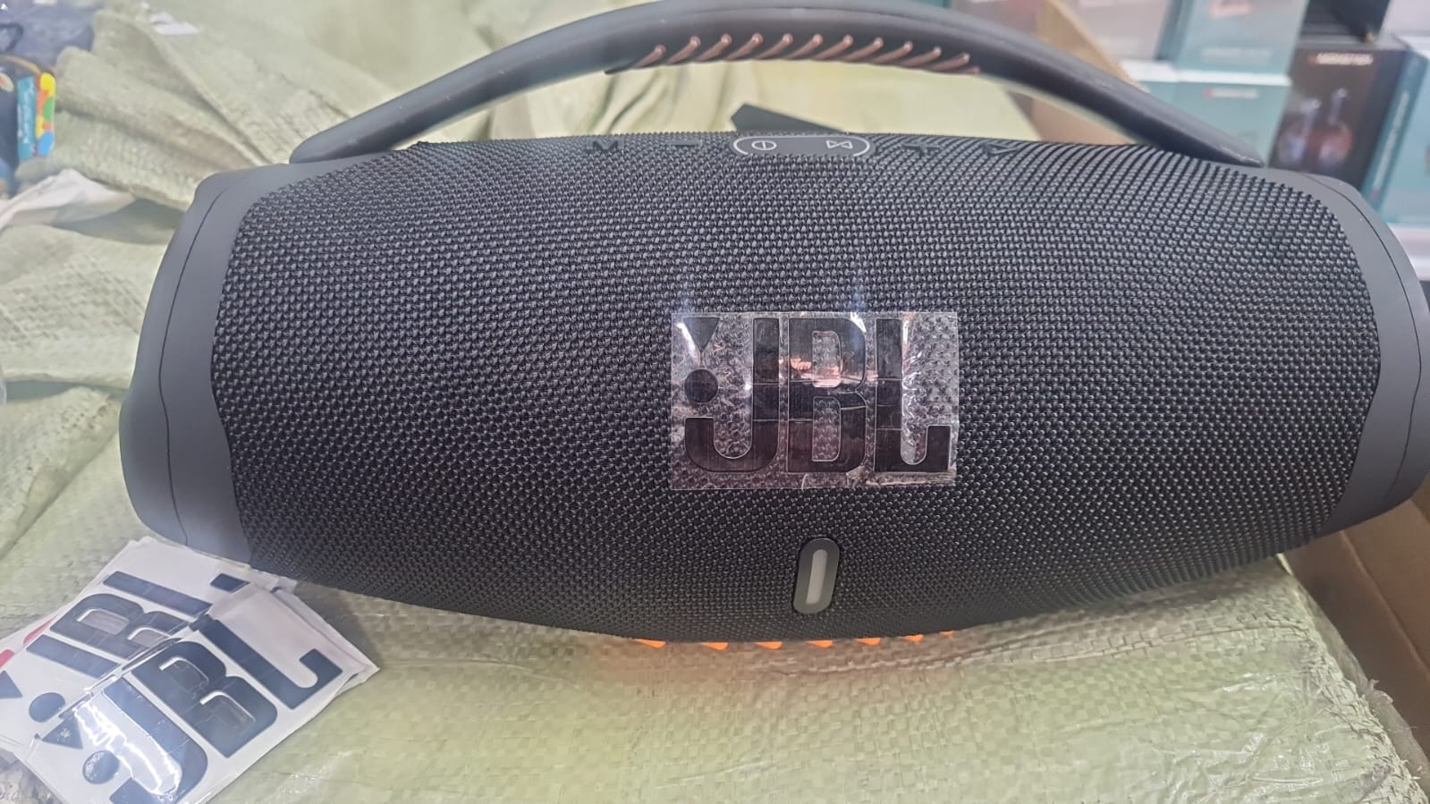 Bocina JBL Boombox 3 portatil replica